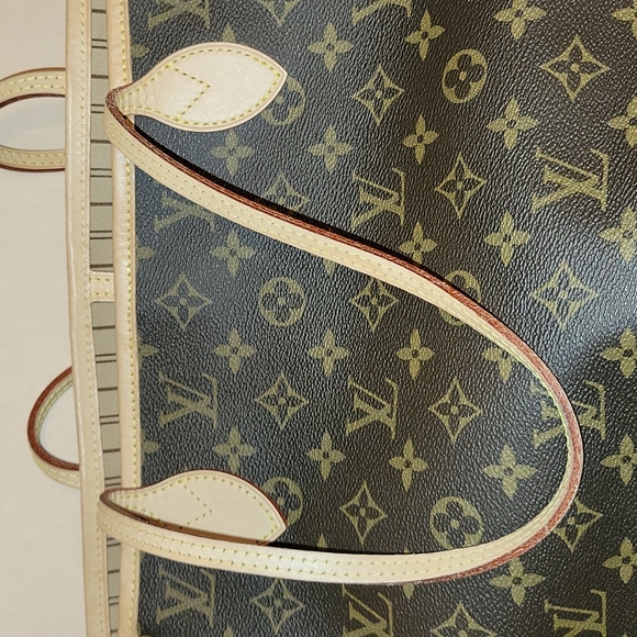 Authentic LV MM Neverful Tote2021 - Picture 6 of 17